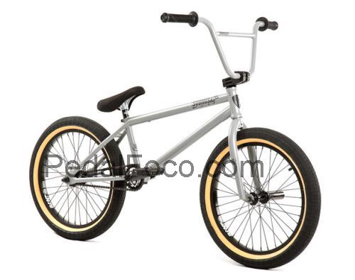 Subrosa Arum XL ficha tecnica